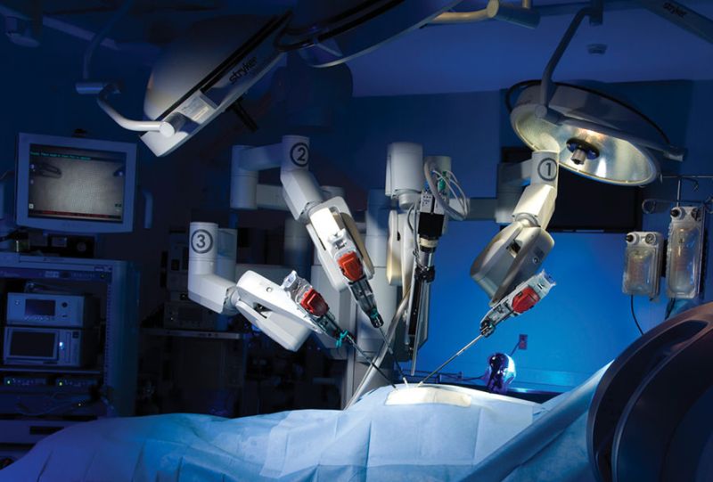 Модернизация медицины: на помощь пациентам приходит робот-хирург 
